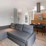 Modern Colosseum Flat