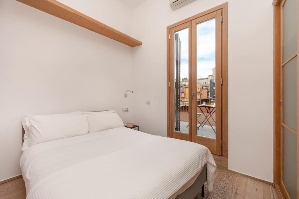 Modern Colosseum Flat Apartment *