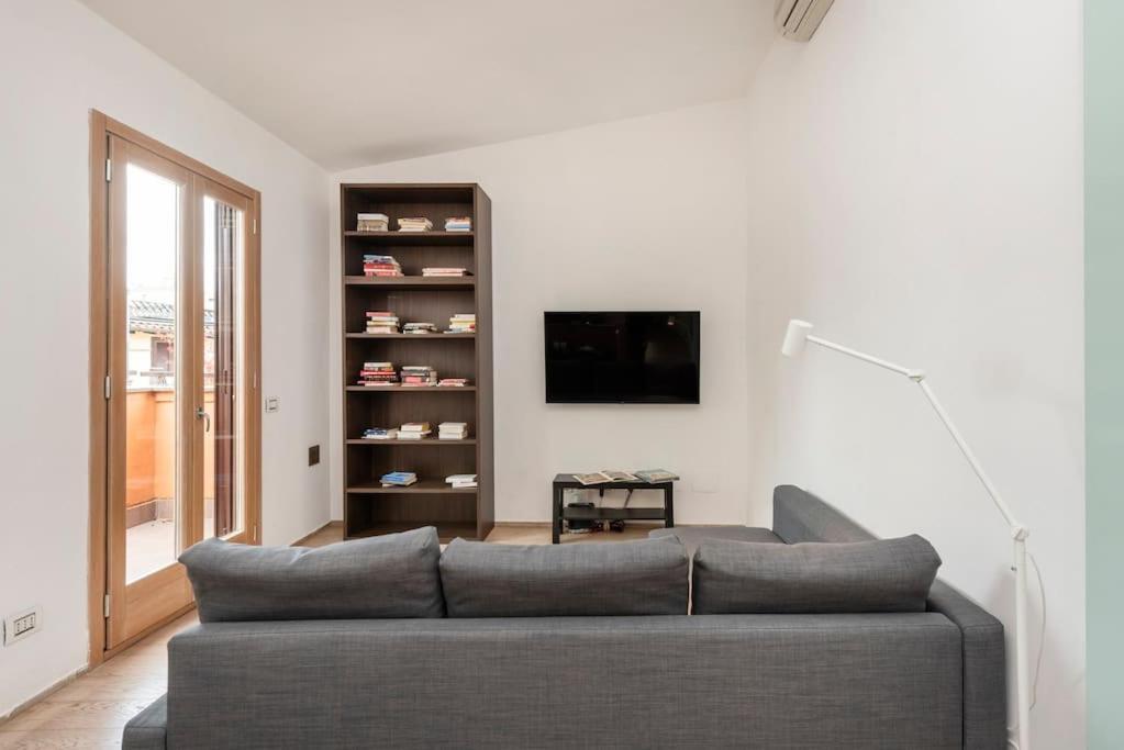 Apartment Modern Colosseum Flat