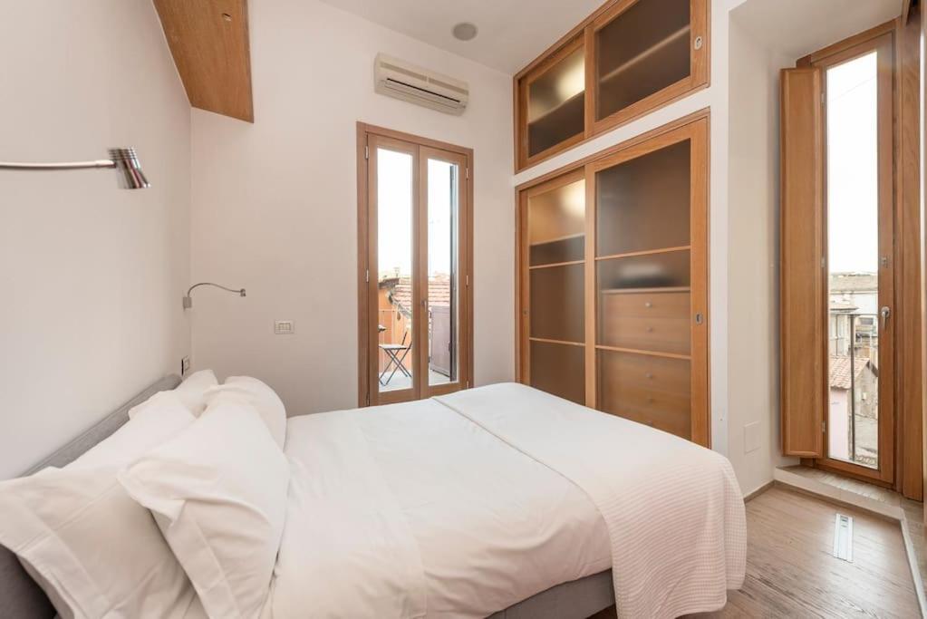 Modern Colosseum Flat Apartment Rom